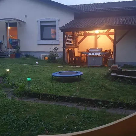 Sions Grosse Mit 3 Schlafzimmer, 2 Km Bis Zum Europapark Rust